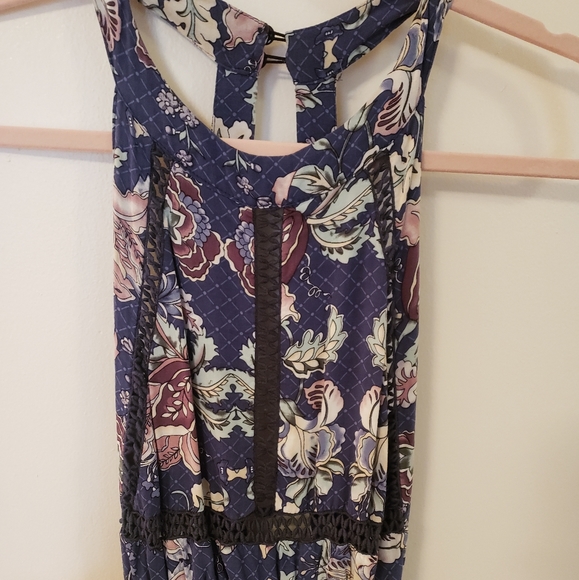 Fun, floral maxi dress - Picture 3 of 4